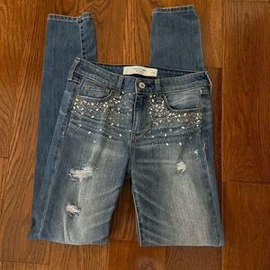 Embellished Abercrombie & Fitch size 0/25 skinny jeans